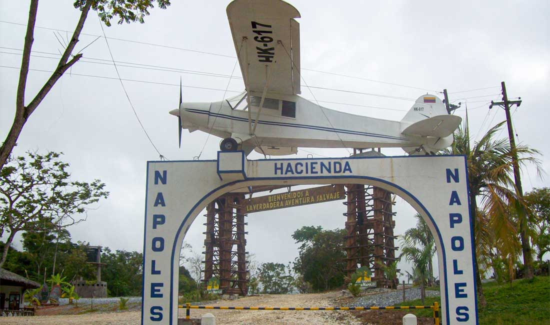 Hacienda Napoles entrance